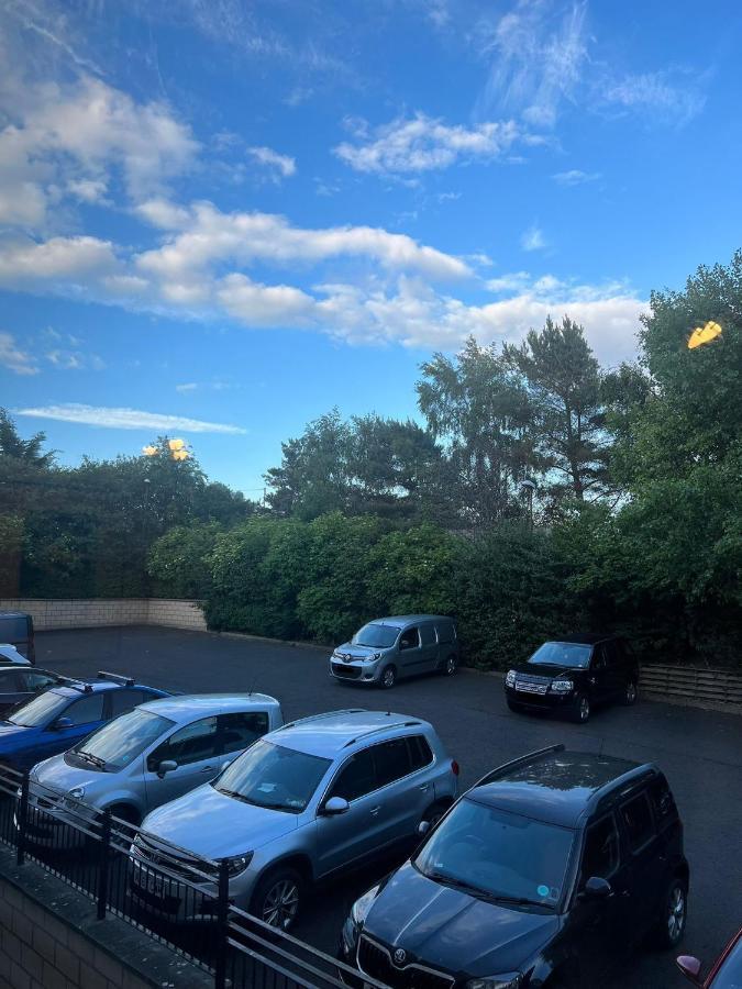 Edinburgh City Centre - Powderhall Modern Spacious 2 Bedroom Apartment With Free Parking Bagian luar foto