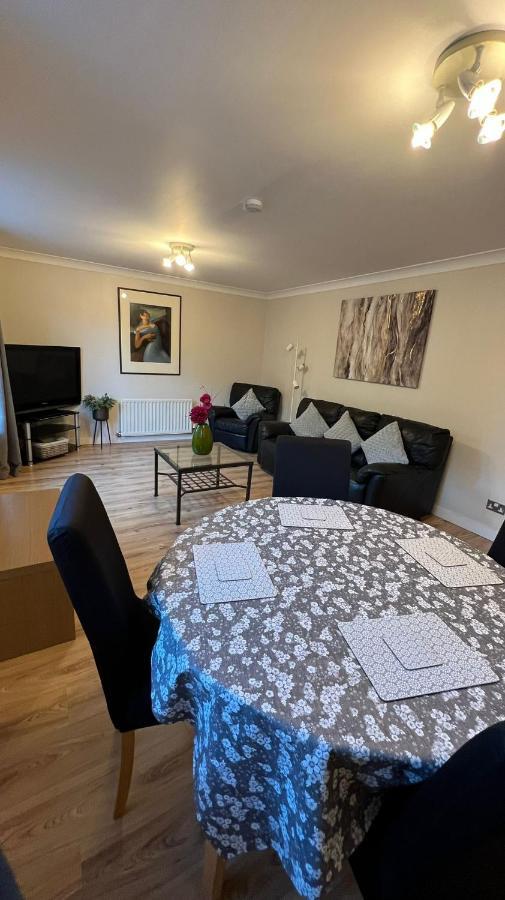 Edinburgh City Centre - Powderhall Modern Spacious 2 Bedroom Apartment With Free Parking Bagian luar foto