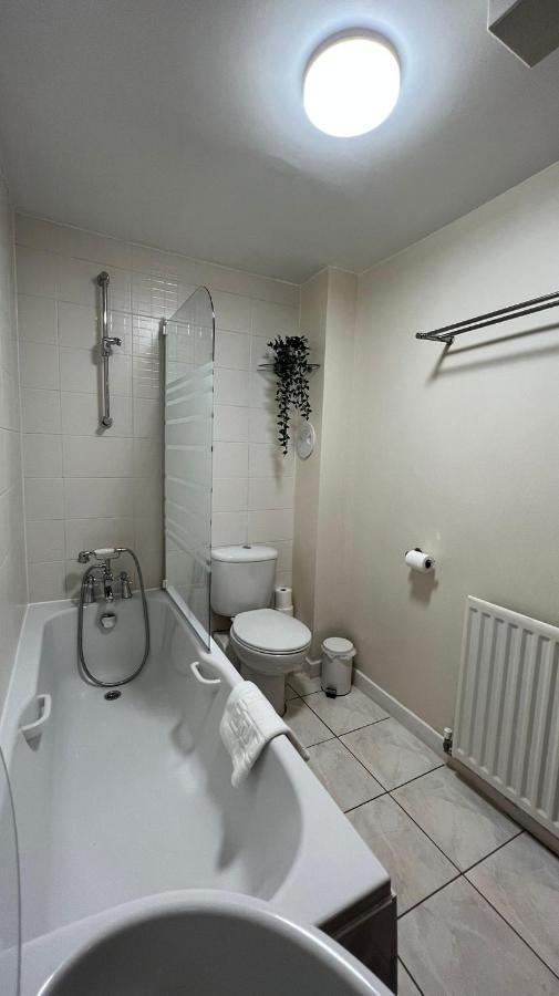 Edinburgh City Centre - Powderhall Modern Spacious 2 Bedroom Apartment With Free Parking Bagian luar foto