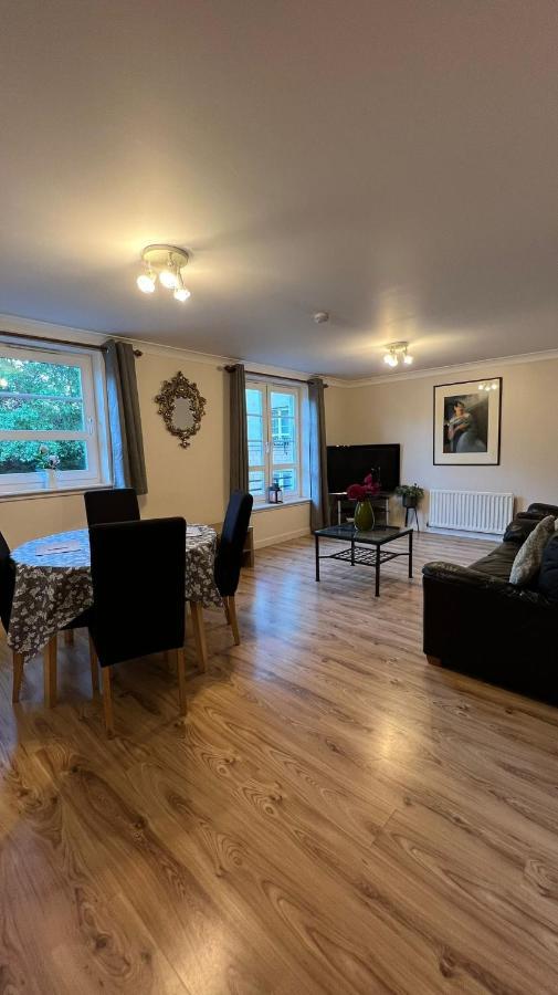 Edinburgh City Centre - Powderhall Modern Spacious 2 Bedroom Apartment With Free Parking Bagian luar foto