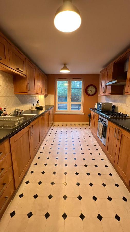 Edinburgh City Centre - Powderhall Modern Spacious 2 Bedroom Apartment With Free Parking Bagian luar foto